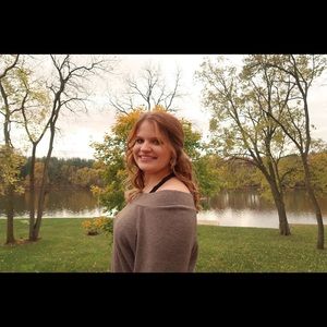 Meet your Posher, Reese